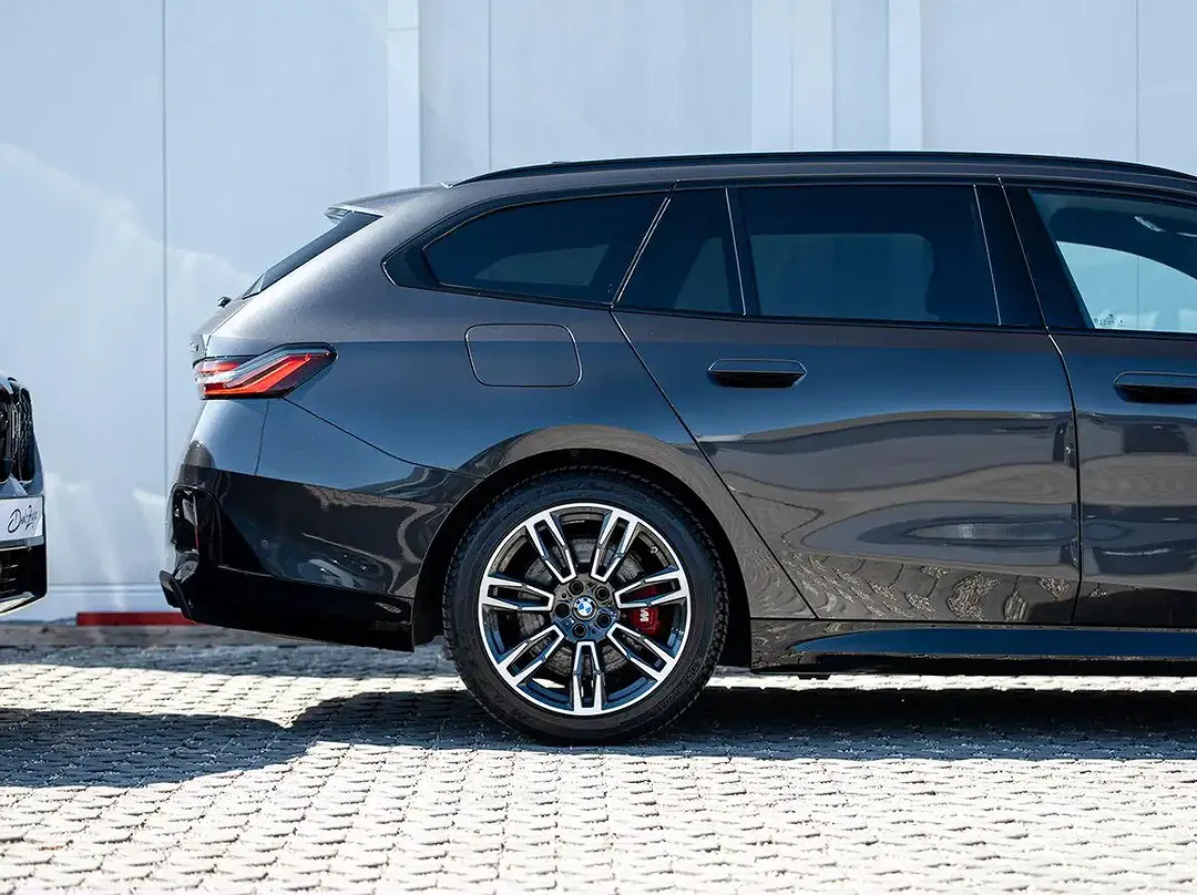 BMW 520 Touring M Sport Pro - Thumbnail 6