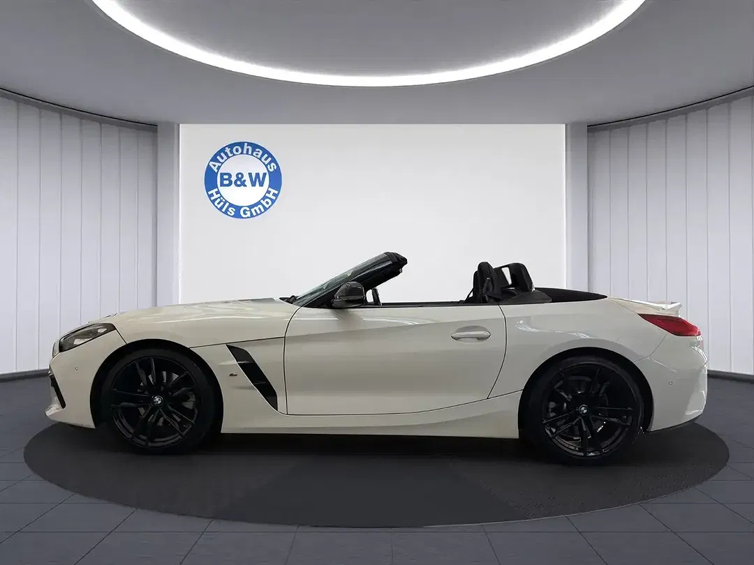BMW Z4 - Thumbnail 3