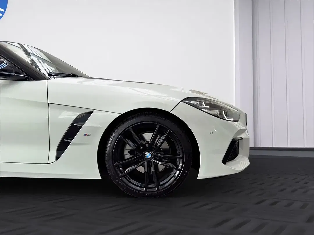 BMW Z4 - Thumbnail 5