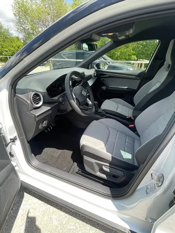 SEAT Arona 1.0 TSI FR Black Edition - Thumbnail 10