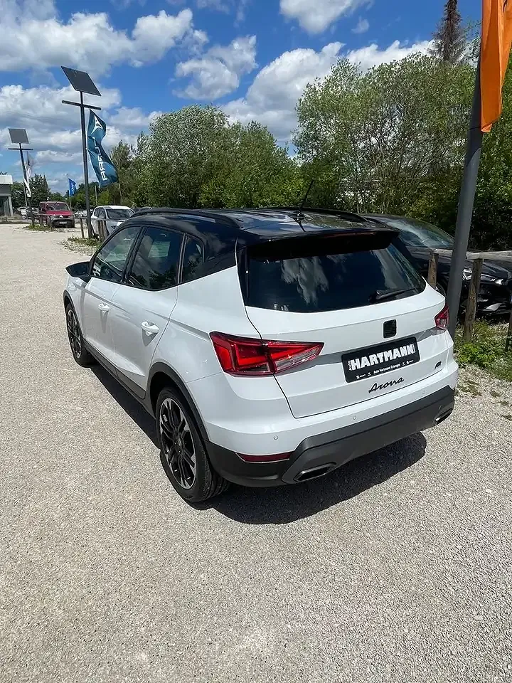 SEAT Arona 1.0 TSI FR Black Edition - Thumbnail 8