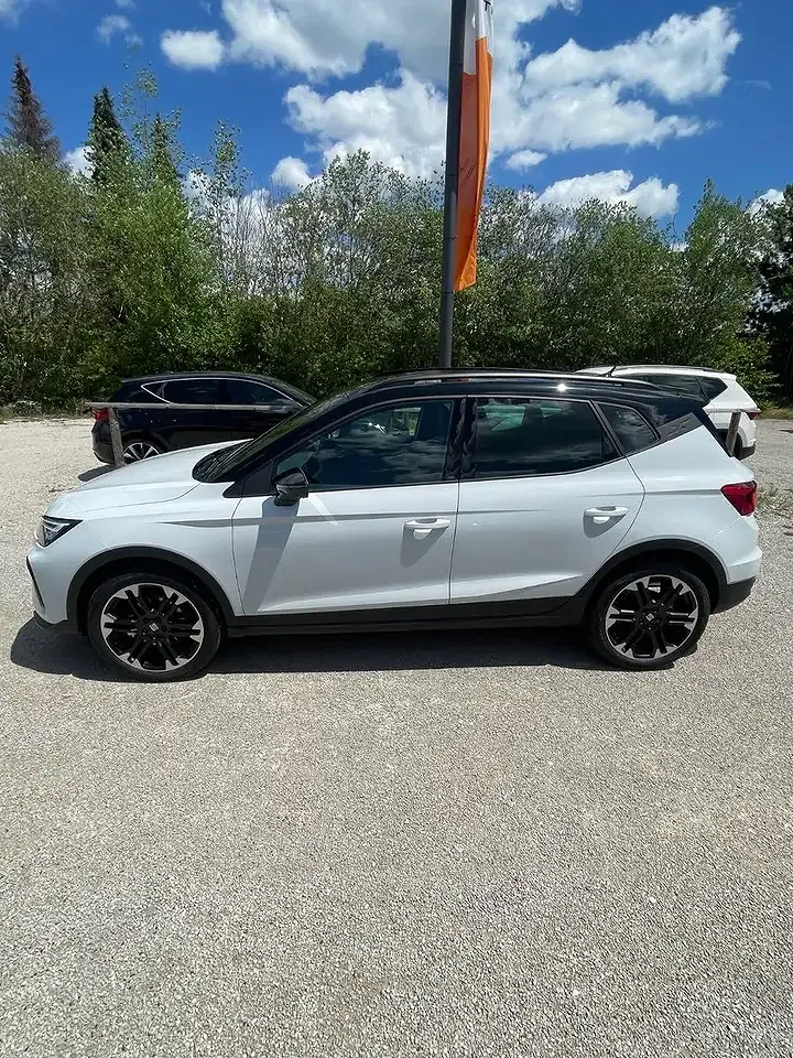 SEAT Arona 1.0 TSI FR Black Edition - Thumbnail 9