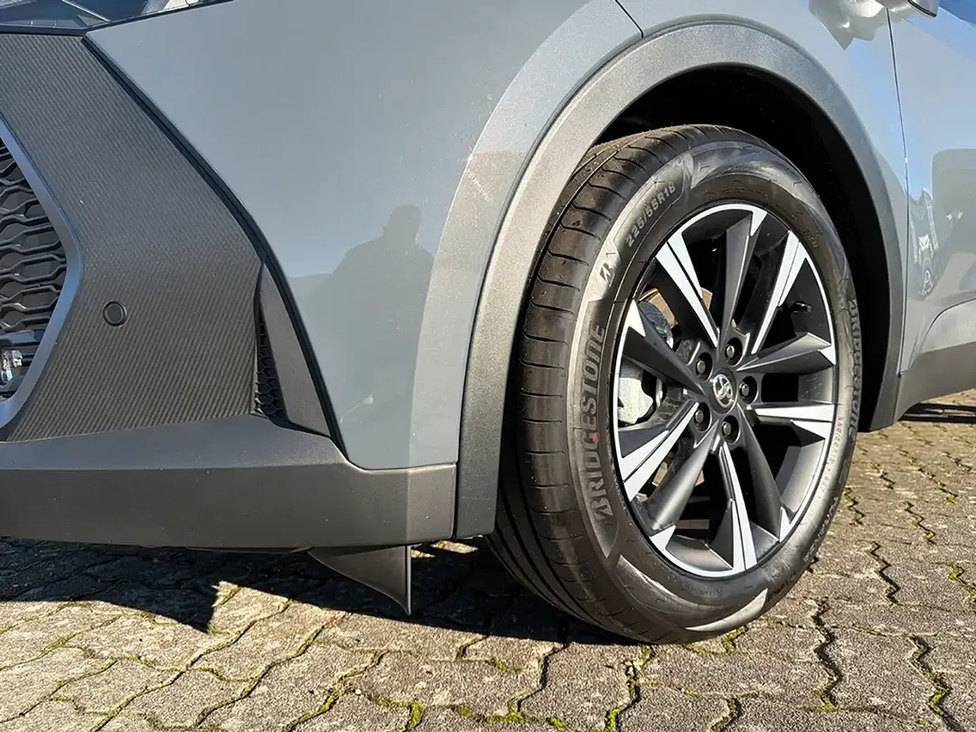 Toyota C-HR Hybrid Team Deutschland - Thumbnail 6