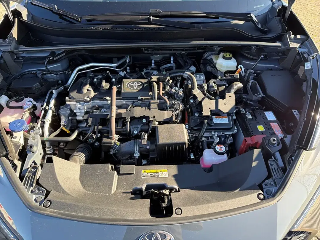 Toyota C-HR Hybrid Team Deutschland - Thumbnail 7