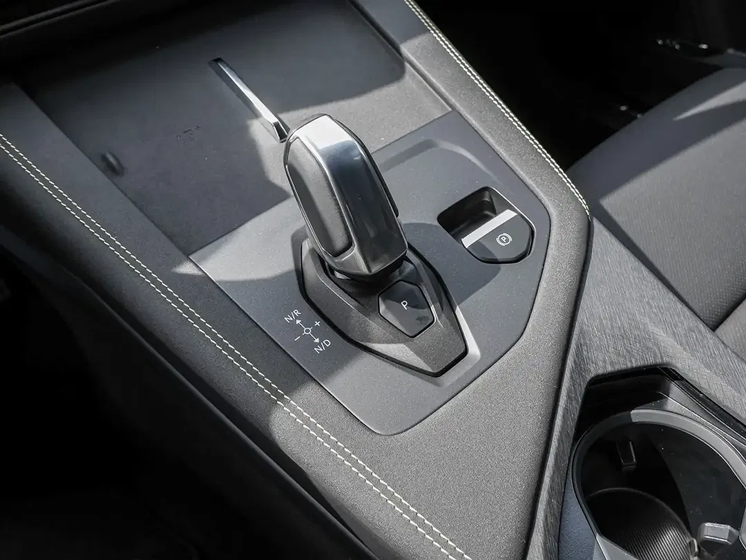 Lynk & Co 01 - Thumbnail 12