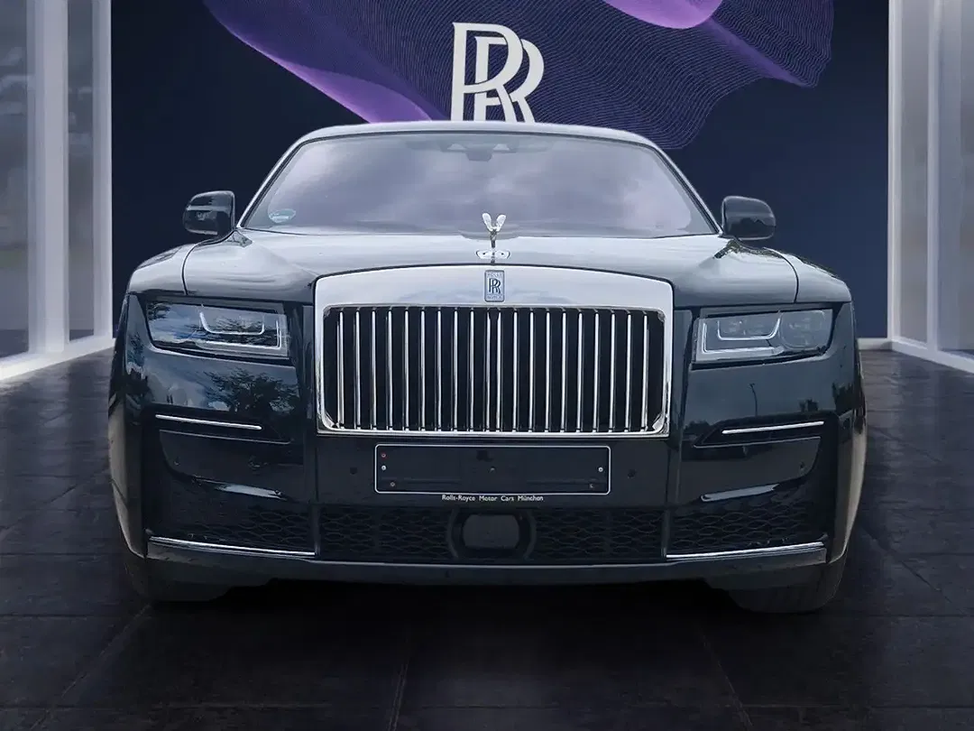 Rolls-Royce Ghost - Thumbnail 3