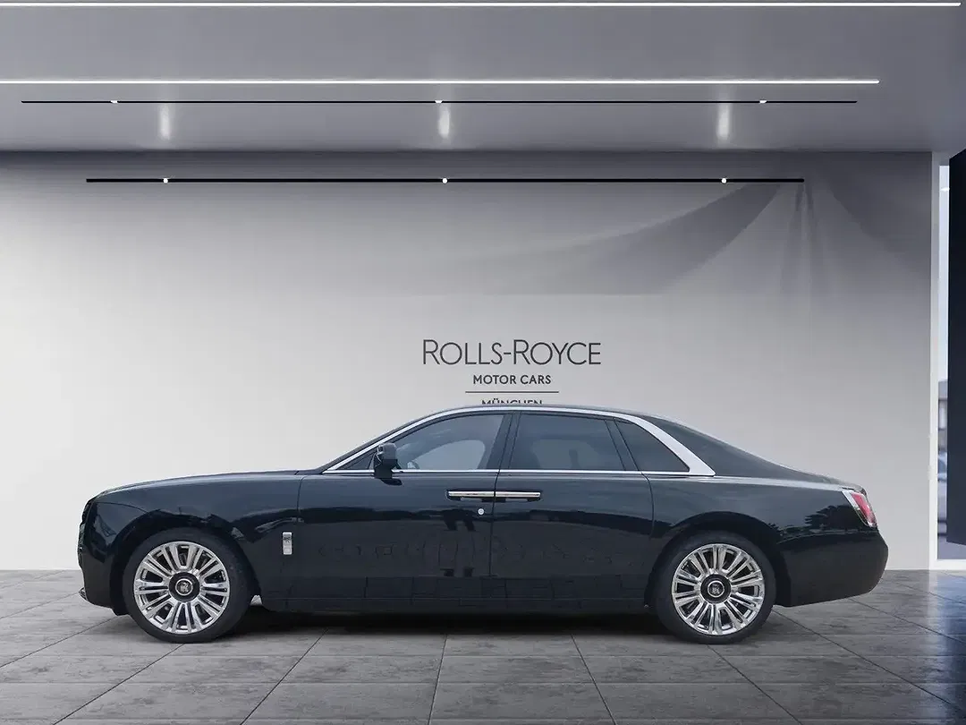 Rolls-Royce Ghost - Thumbnail 5