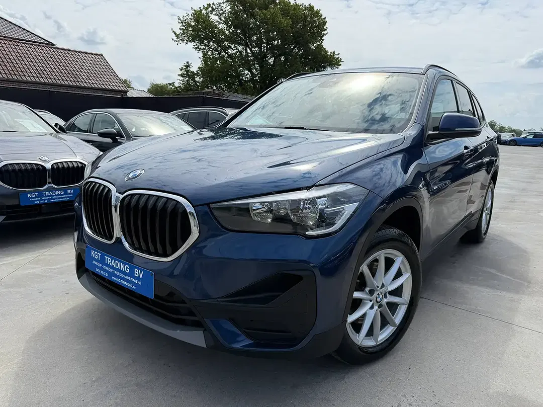 BMW X1 1.5 - foto 1