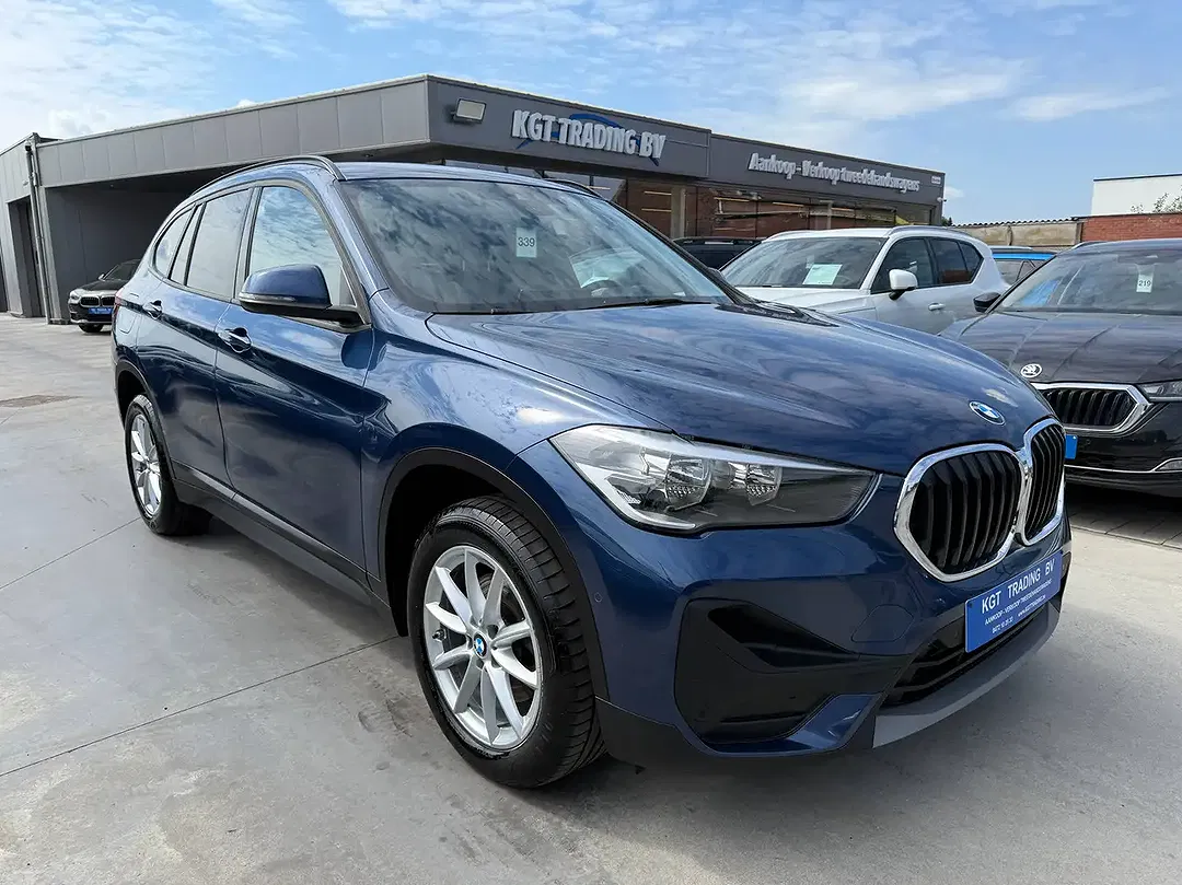 BMW X1 1.5 - foto 2