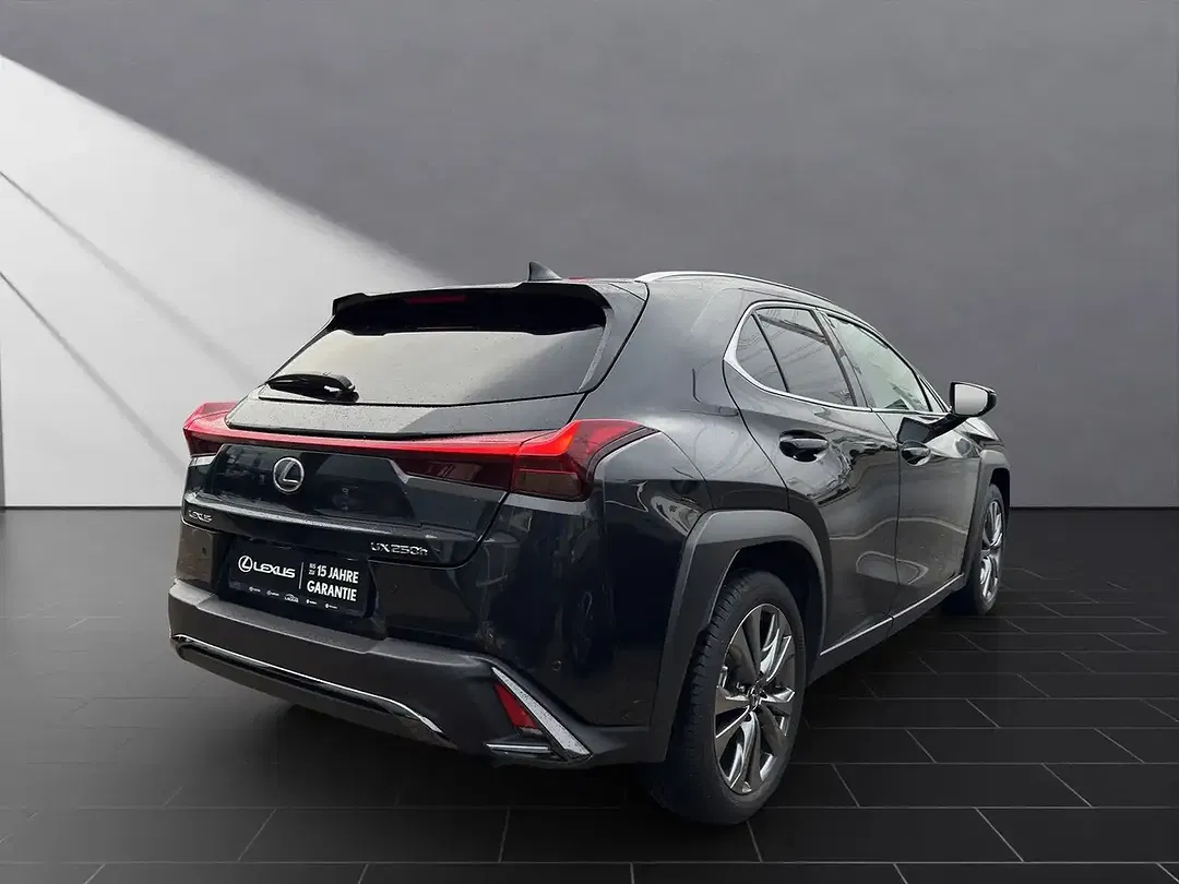 Lexus UX 250h F SPORT - Thumbnail 5