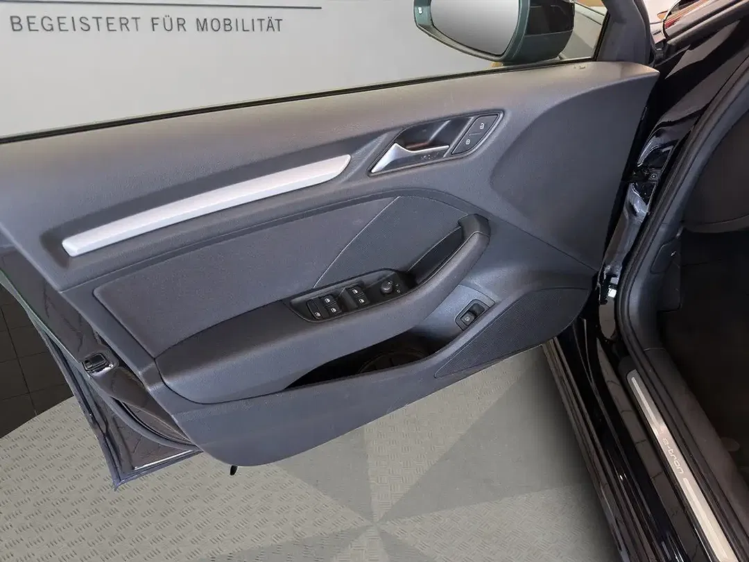 Audi A3 40 e-tron Sportback - Thumbnail 10