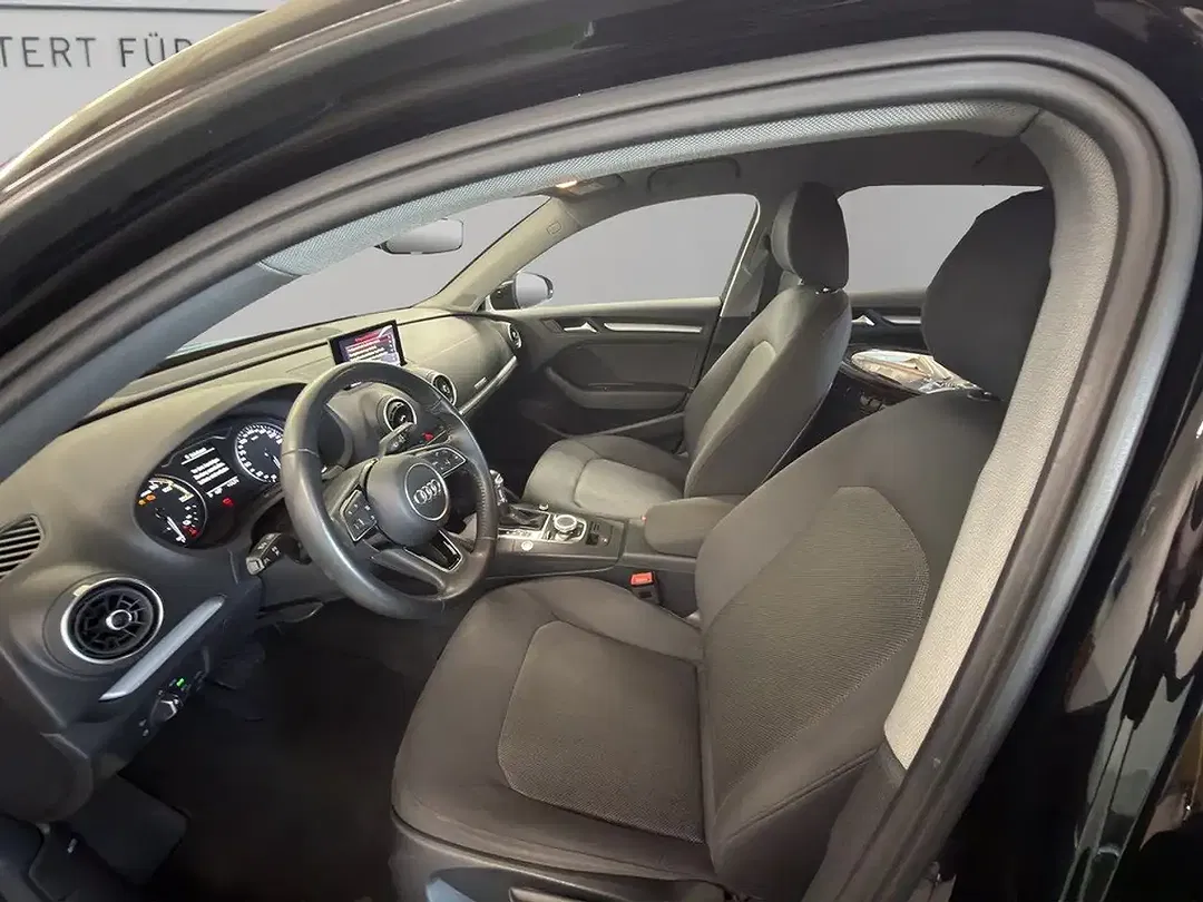 Audi A3 40 e-tron Sportback - Thumbnail 11