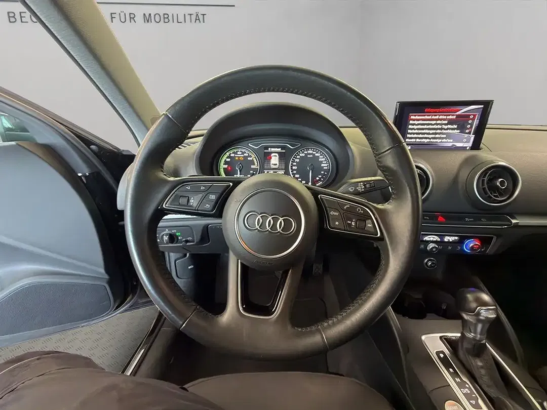 Audi A3 40 e-tron Sportback - Thumbnail 12