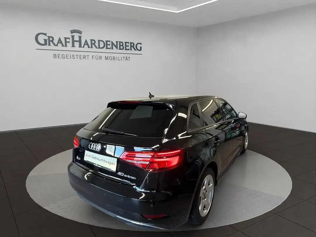 Audi A3 40 e-tron Sportback - Thumbnail 6