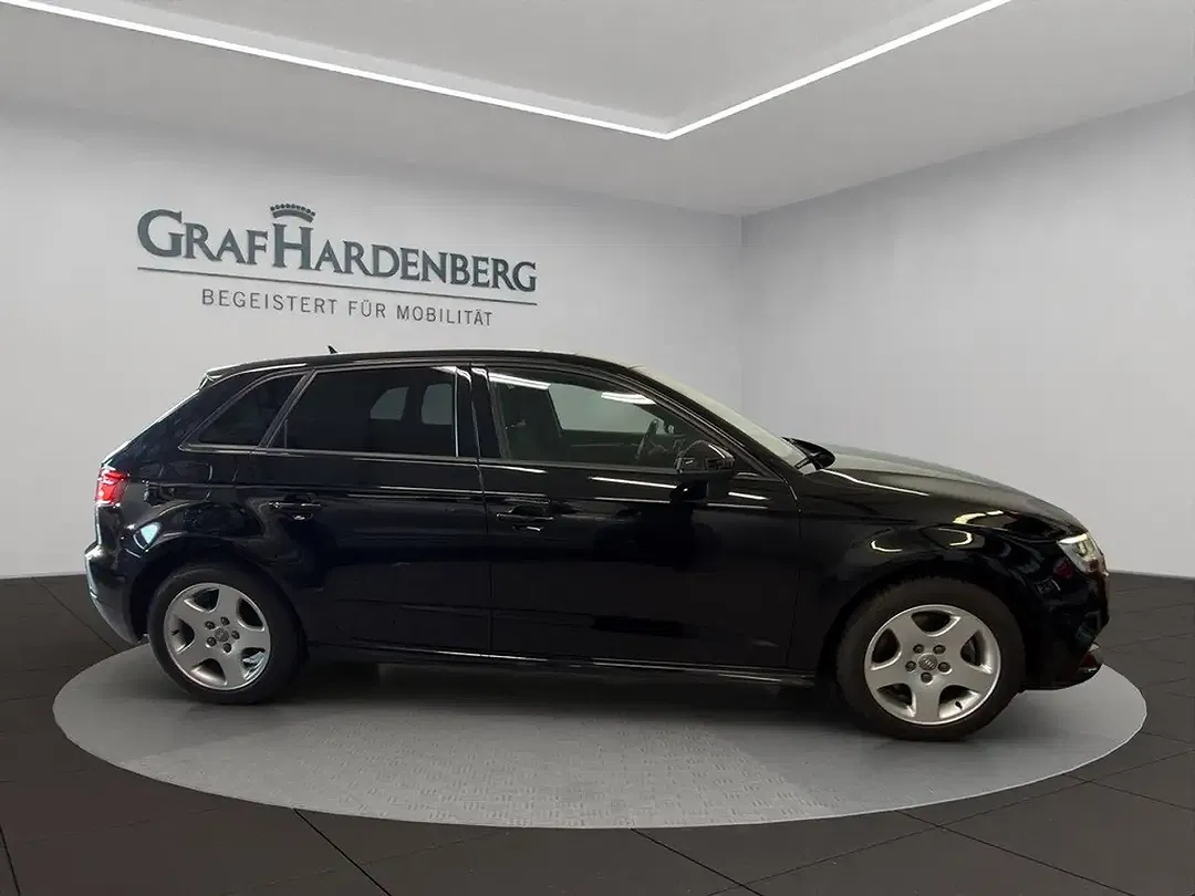 Audi A3 40 e-tron Sportback - Thumbnail 7