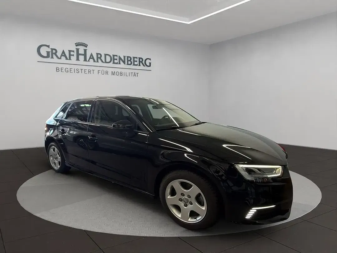 Audi A3 40 e-tron Sportback - Thumbnail 8