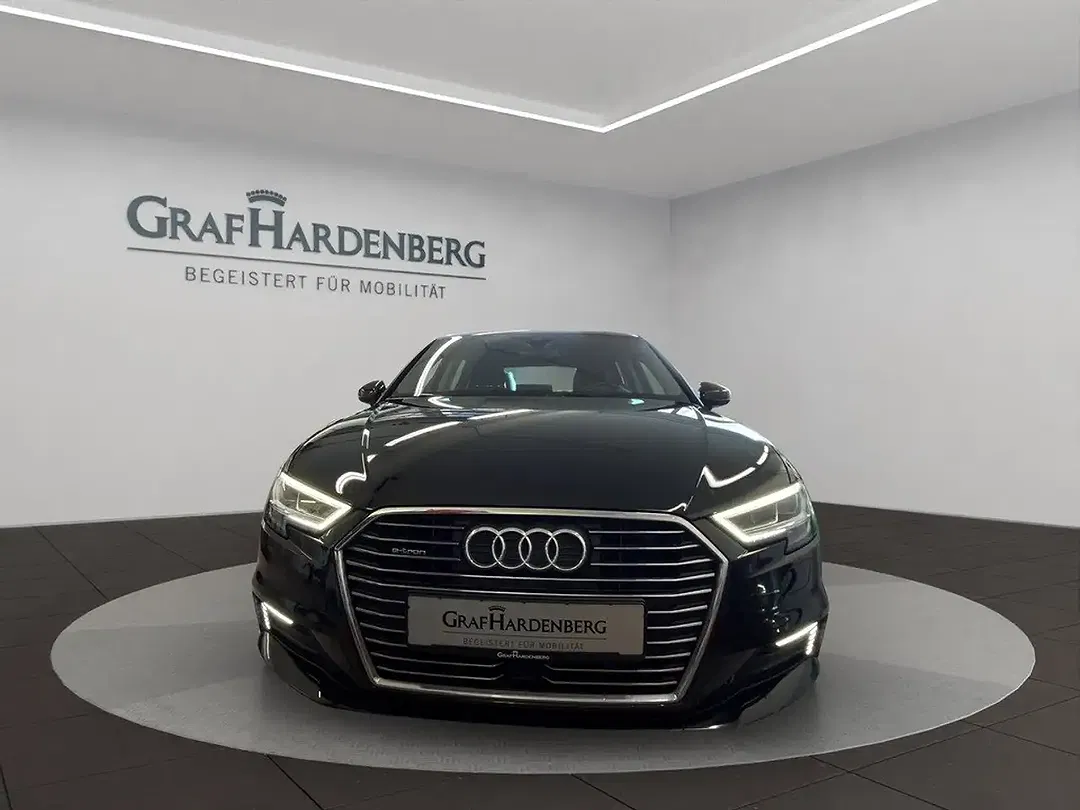 Audi A3 40 e-tron Sportback - Thumbnail 9