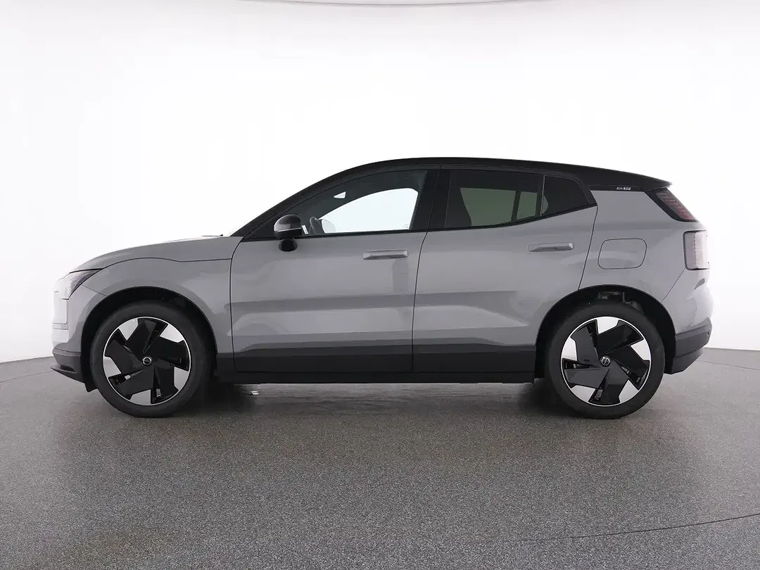 Volvo EX30 EV Plus - Thumbnail 11
