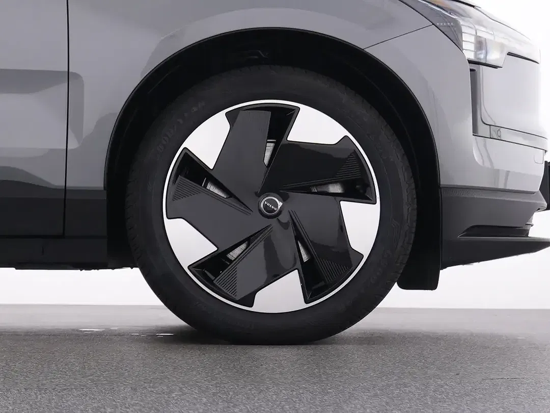 Volvo EX30 EV Plus - Thumbnail 22