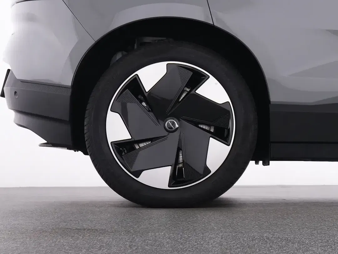 Volvo EX30 EV Plus - Thumbnail 23
