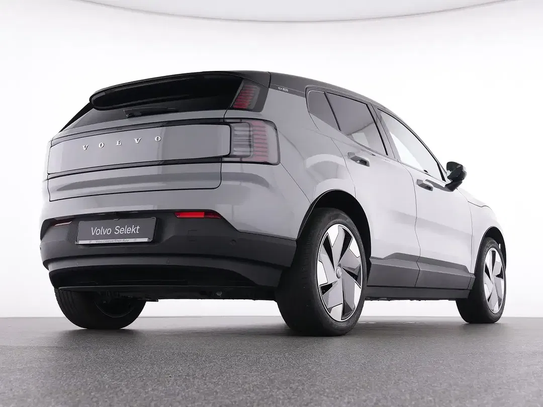 Volvo EX30 EV Plus - Thumbnail 8