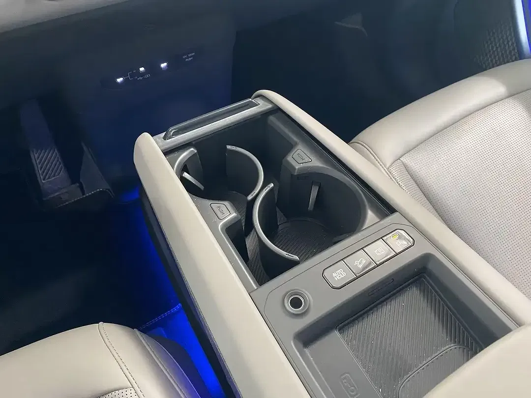 Kia EV9 99.8 kWh Earth - Thumbnail 6