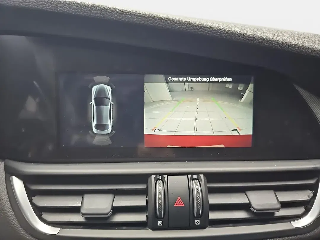 Alfa Romeo Giulia 2.2 16V Diesel Q4 Veloce - Thumbnail 10