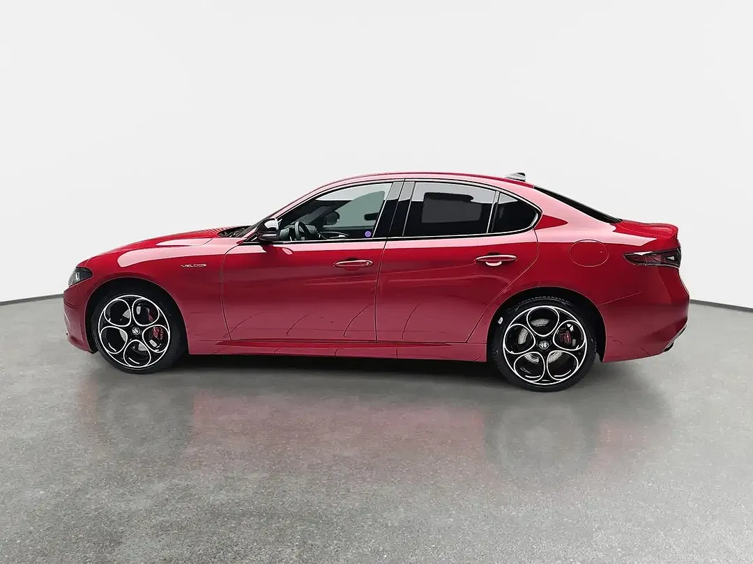 Alfa Romeo Giulia 2.2 16V Diesel Q4 Veloce - Thumbnail 5