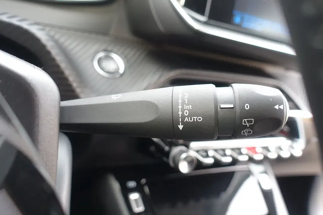 Peugeot 208 Allure - Thumbnail 12