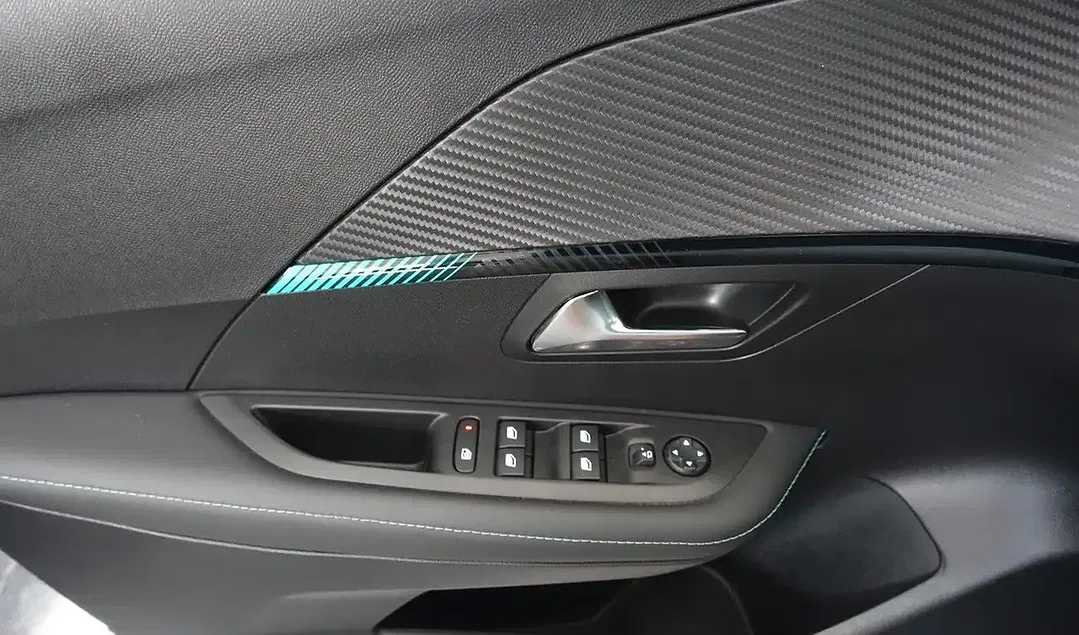 Peugeot 208 Allure - Thumbnail 9