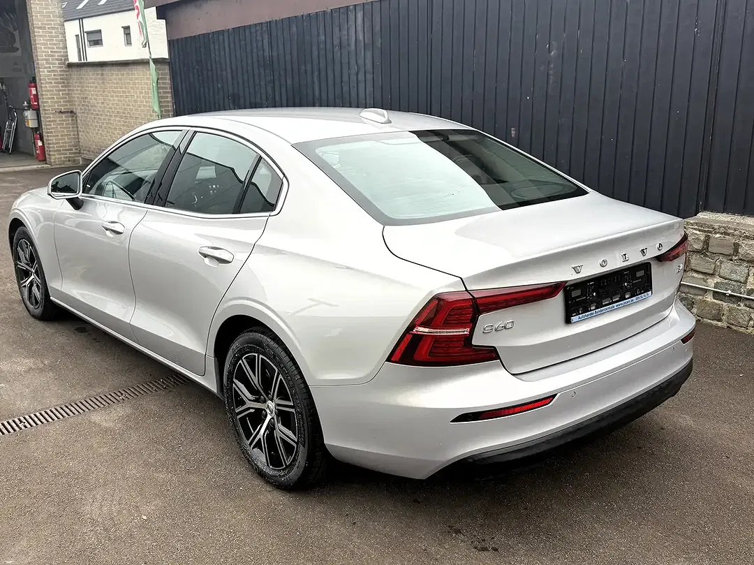 Volvo S60 2.0 MHEV Core - Thumbnail 6