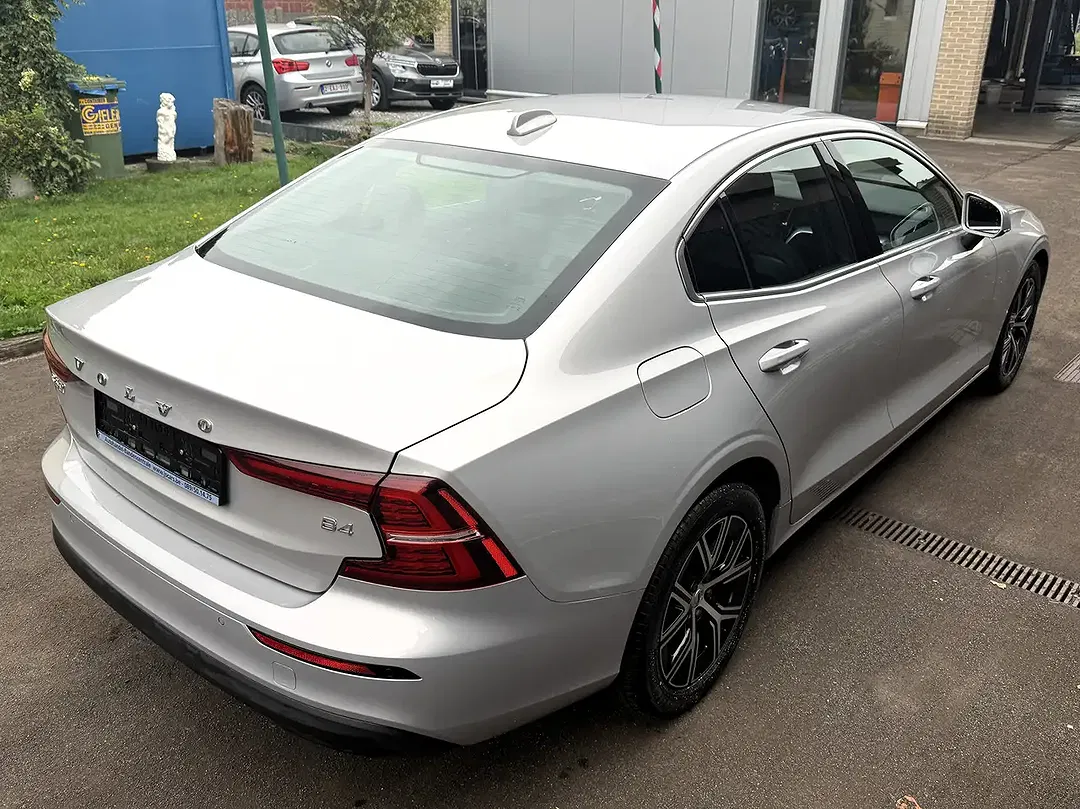 Volvo S60 2.0 MHEV Core - Thumbnail 9