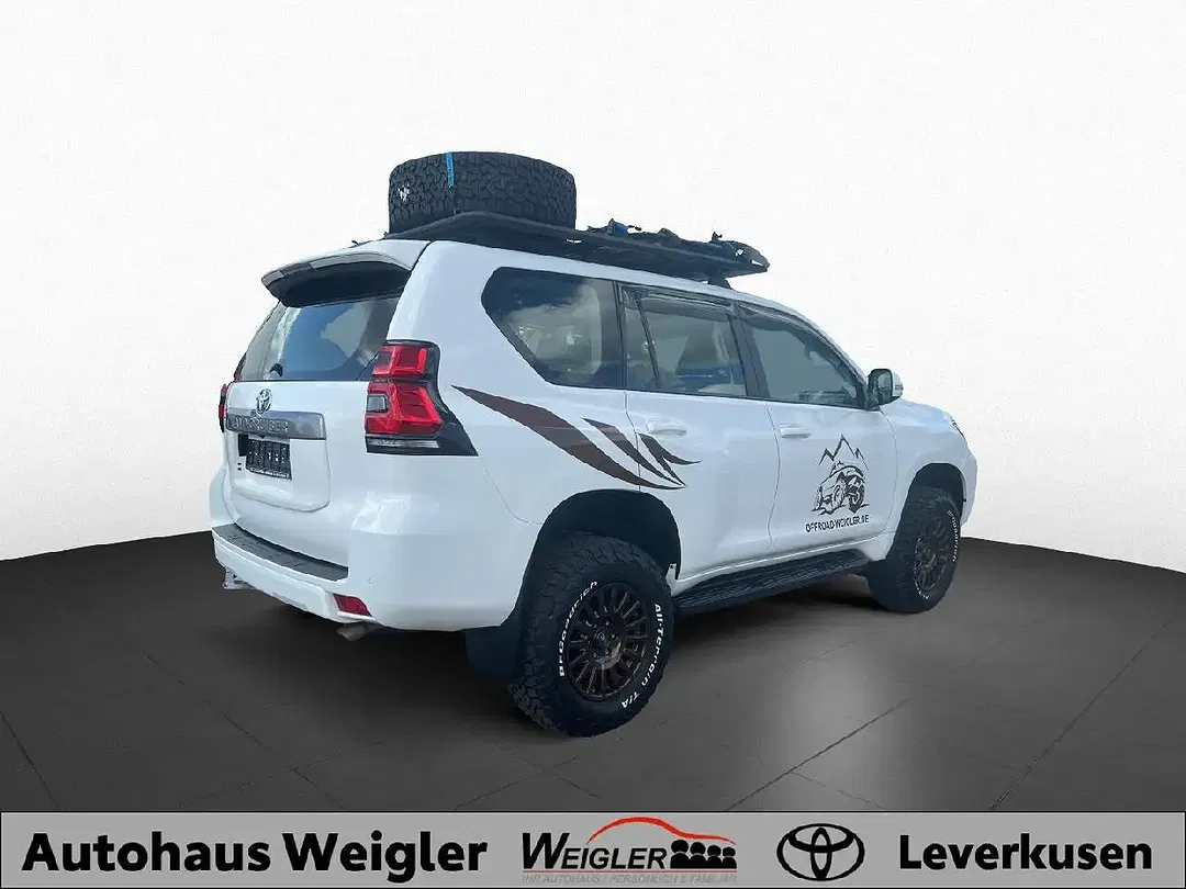 Toyota Land Cruiser 2.8 4x4 Comfort - Thumbnail 4
