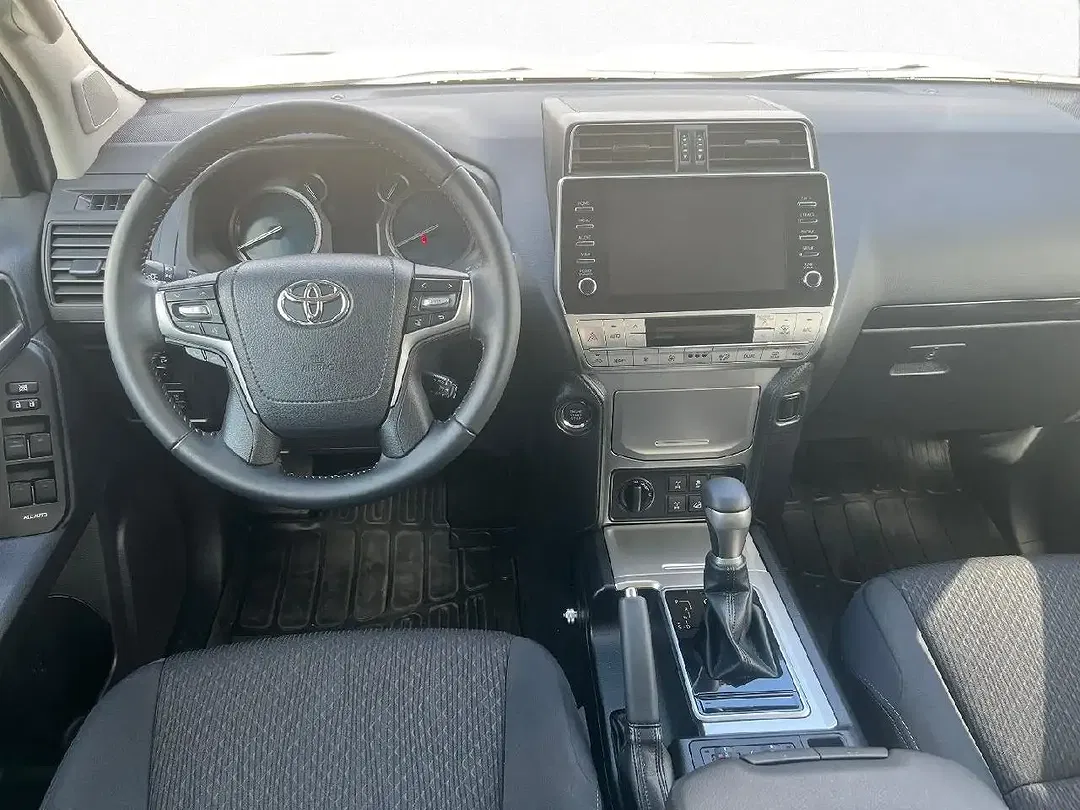 Toyota Land Cruiser 2.8 4x4 Comfort - Thumbnail 5