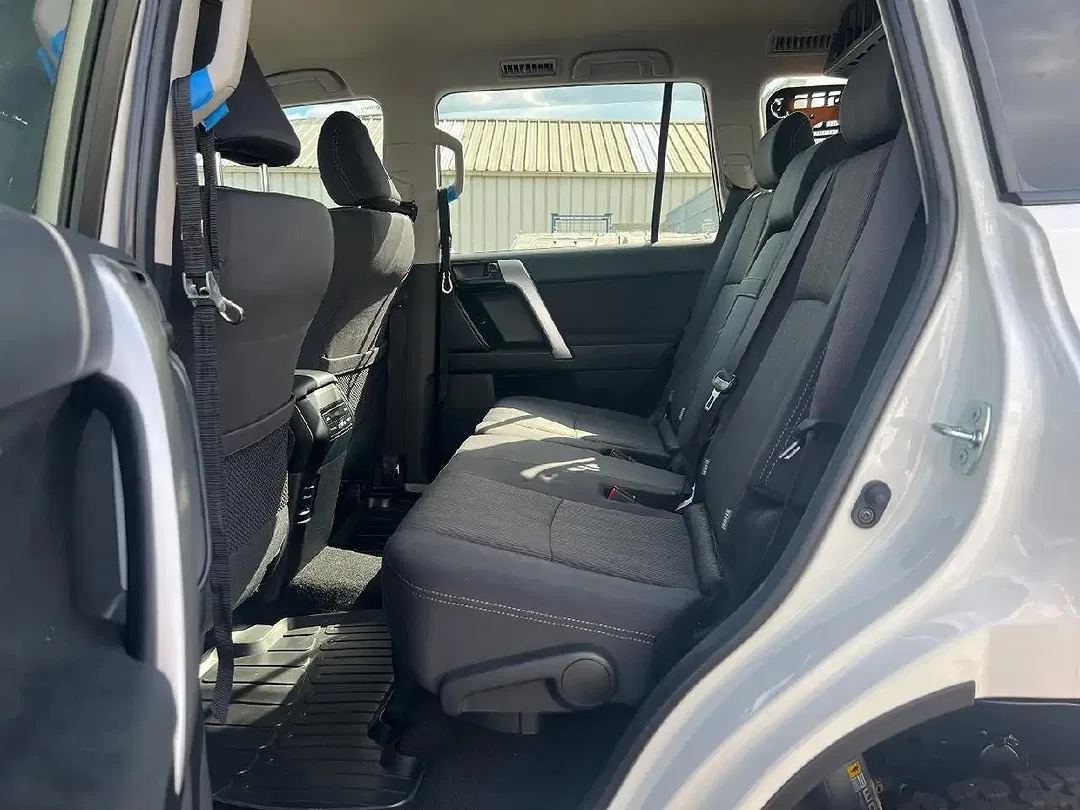 Toyota Land Cruiser 2.8 4x4 Comfort - Thumbnail 8