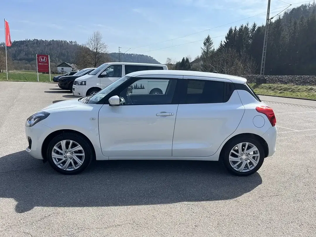 Suzuki Swift Hybrid 1.2 Dualjet Comfort - foto 2
