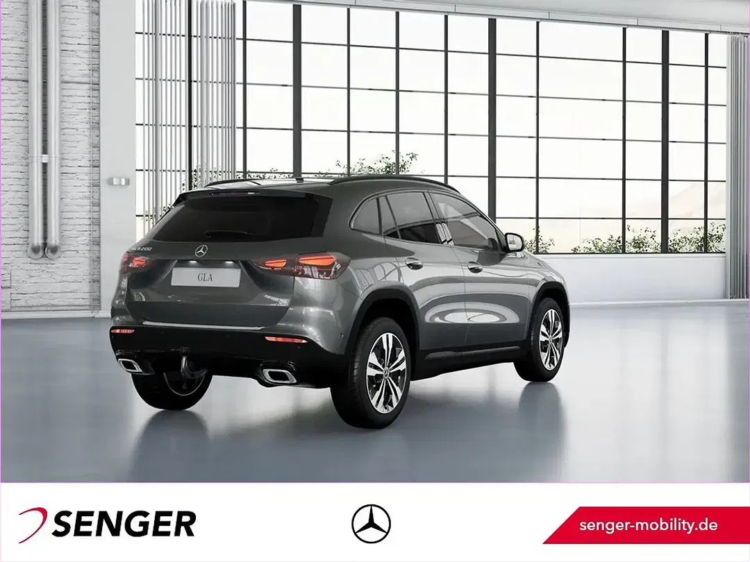Mercedes-Benz GLA 200 Progressive Night - Thumbnail 3