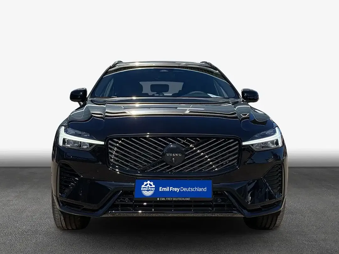 Volvo XC60 T8 PHEV Hybrid AWD Ultra Black Edition - Thumbnail 3