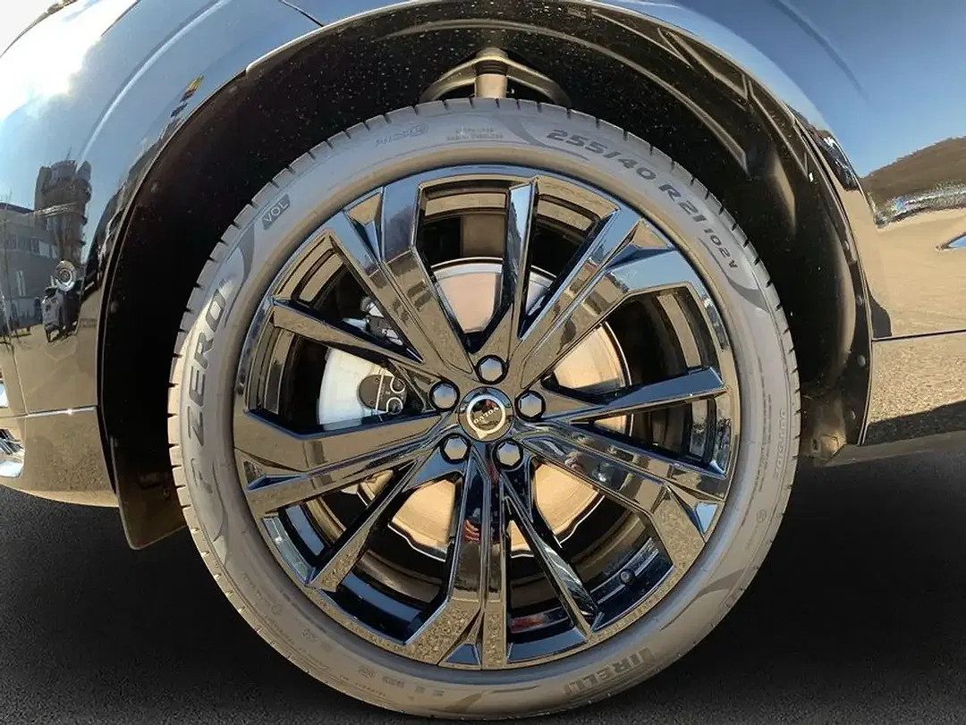 Volvo XC60 T8 PHEV Hybrid AWD Ultra Black Edition - Thumbnail 8