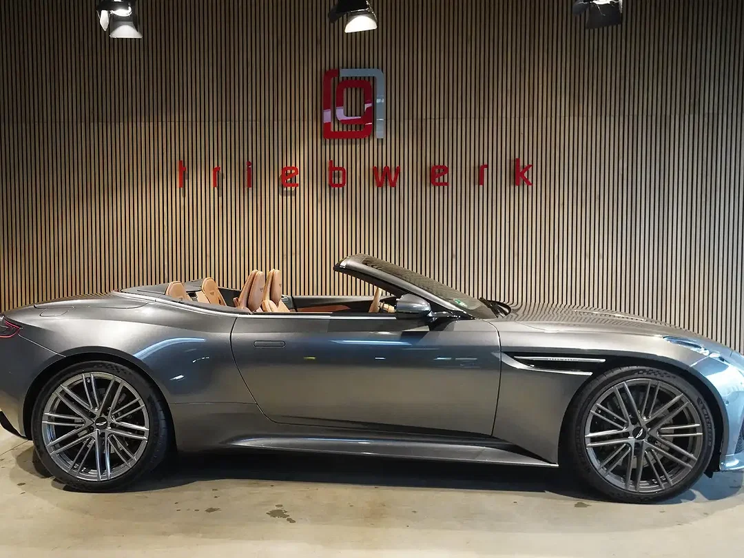 Aston Martin DB12 4.0 V8 Volante - Afbeelding 1