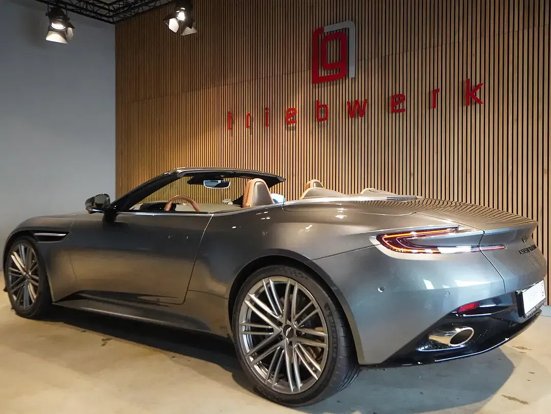 Aston Martin DB12 4.0 V8 Volante - Thumbnail 3