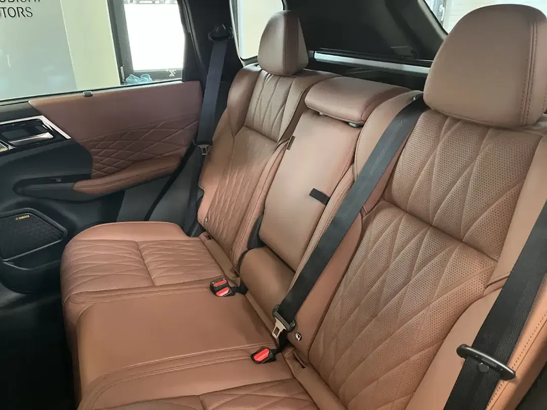 Mitsubishi Outlander 2.4 Diamant Top Luxury - Thumbnail 12