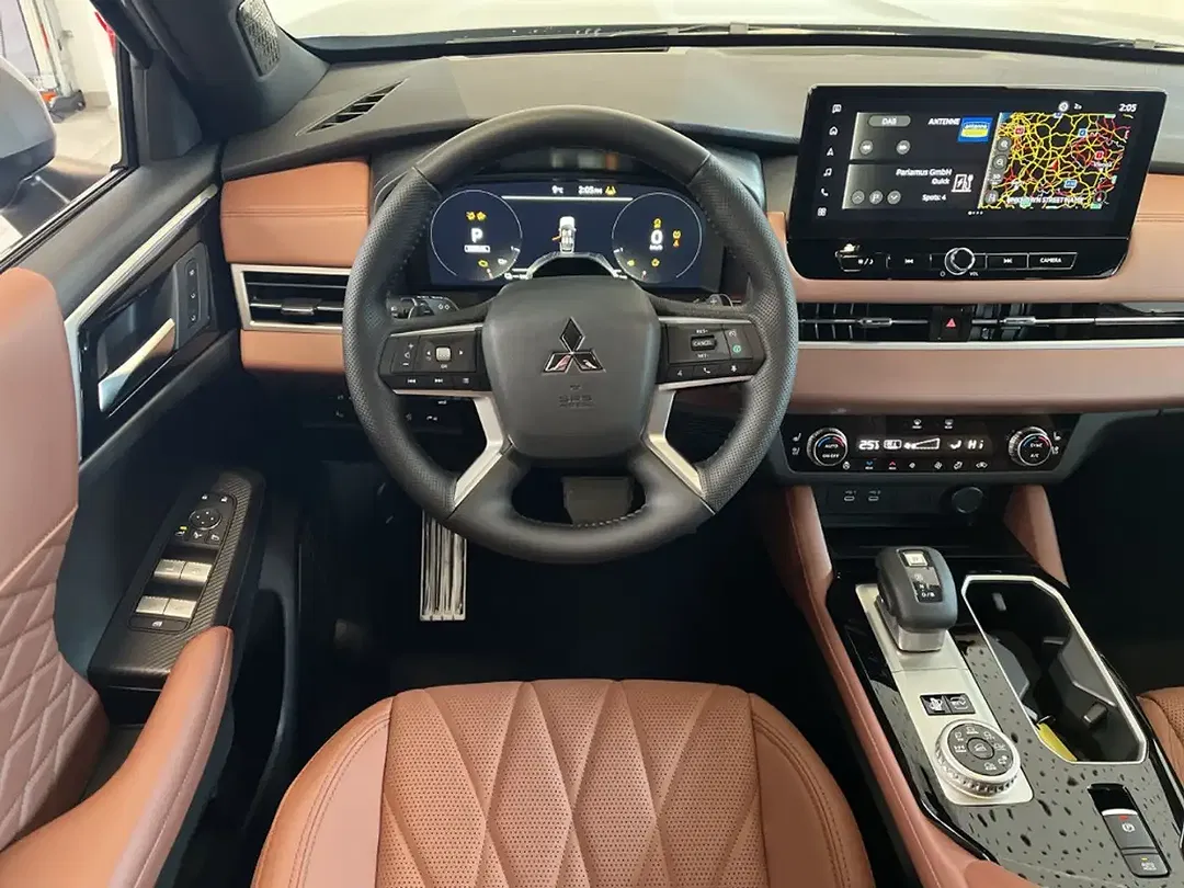 Mitsubishi Outlander 2.4 Diamant Top Luxury - Thumbnail 8