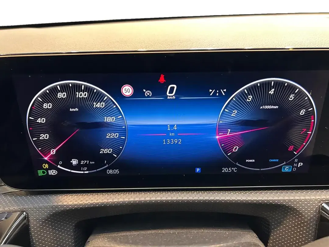 Mercedes-Benz CLA 180 MBUX Progressive - Thumbnail 12