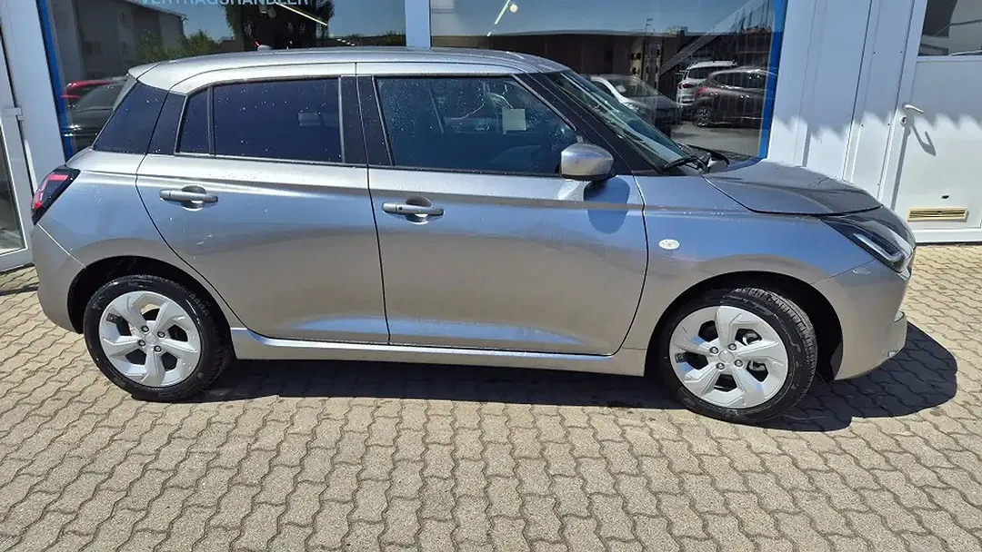 Suzuki Swift 1.2 Dualjet Comfort - foto 2