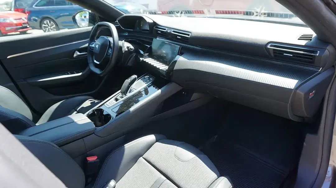 Peugeot 508 225 e-EAT8 PHEV Allure Pack SW - Thumbnail 12