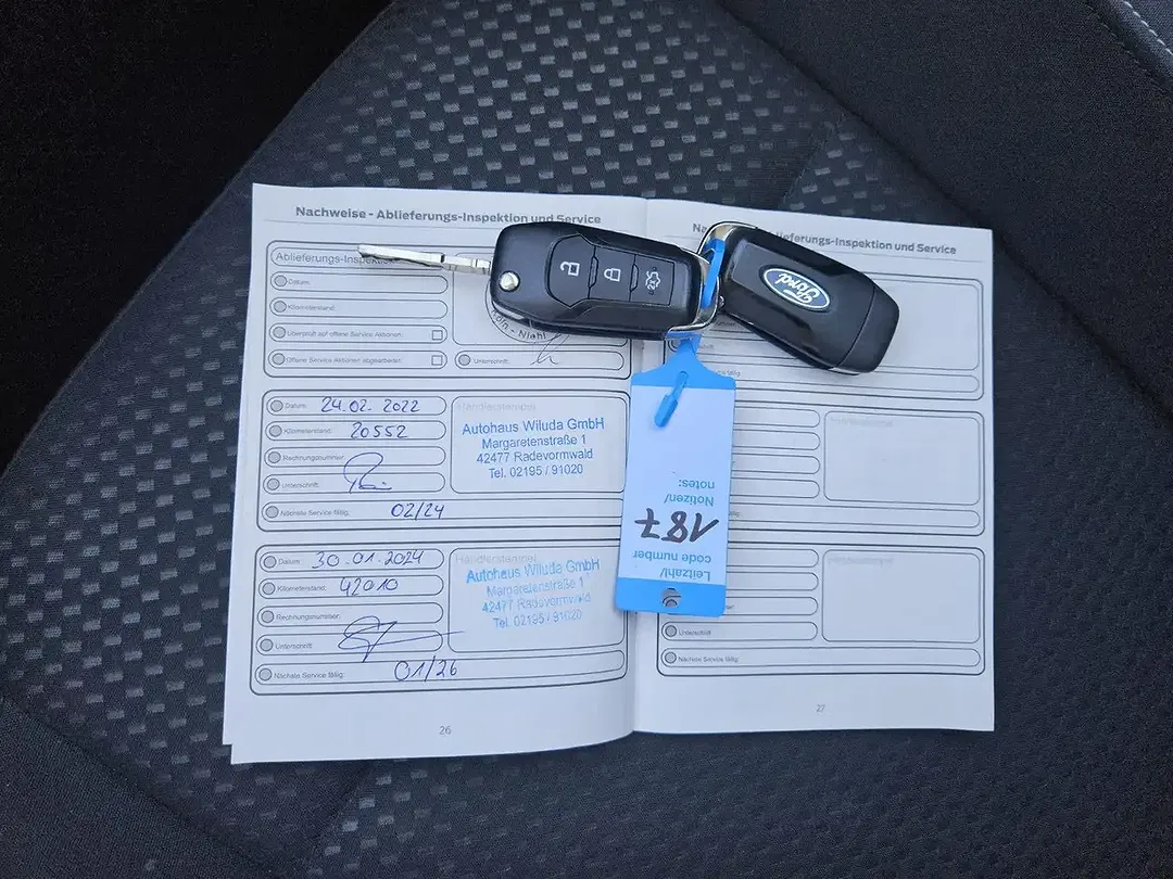 Ford Focus - Thumbnail 18