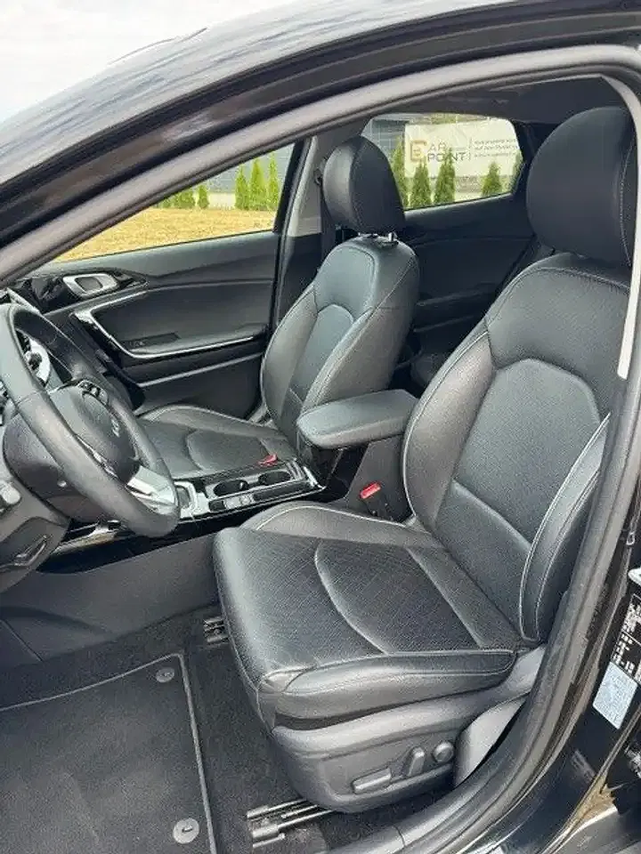 Kia XCeed 1.6 T-GDI DCT - Thumbnail 10