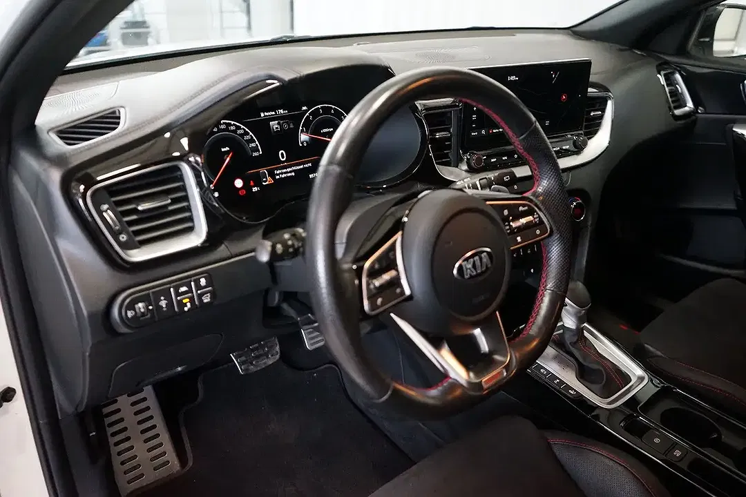 Kia ProCeed / pro_cee'd 1.6 T-GDI DCT GT - Thumbnail 14