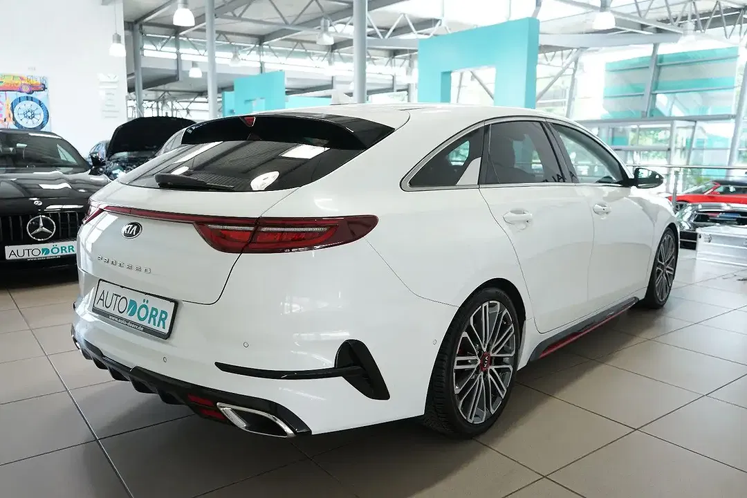 Kia ProCeed / pro_cee'd 1.6 T-GDI DCT GT - Thumbnail 5